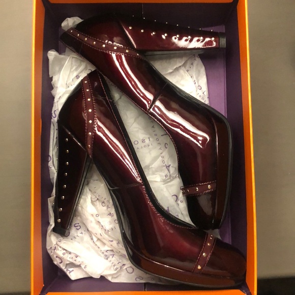 Isola Ravello Crimson Patent Leather Pump Size 7 - Picture 3 of 11